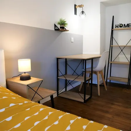 Moderne Entierement Renove Lejlighed *