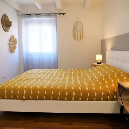 Moderne Entierement Renove アパート オーリヤック